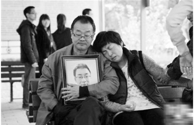 魏則西后是陳仲偉 解析互聯(lián)網下的醫(yī)患信息平等假象